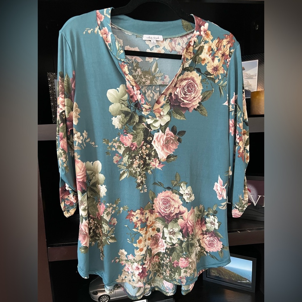 White Birch Teal Floral V-Neck Blouse